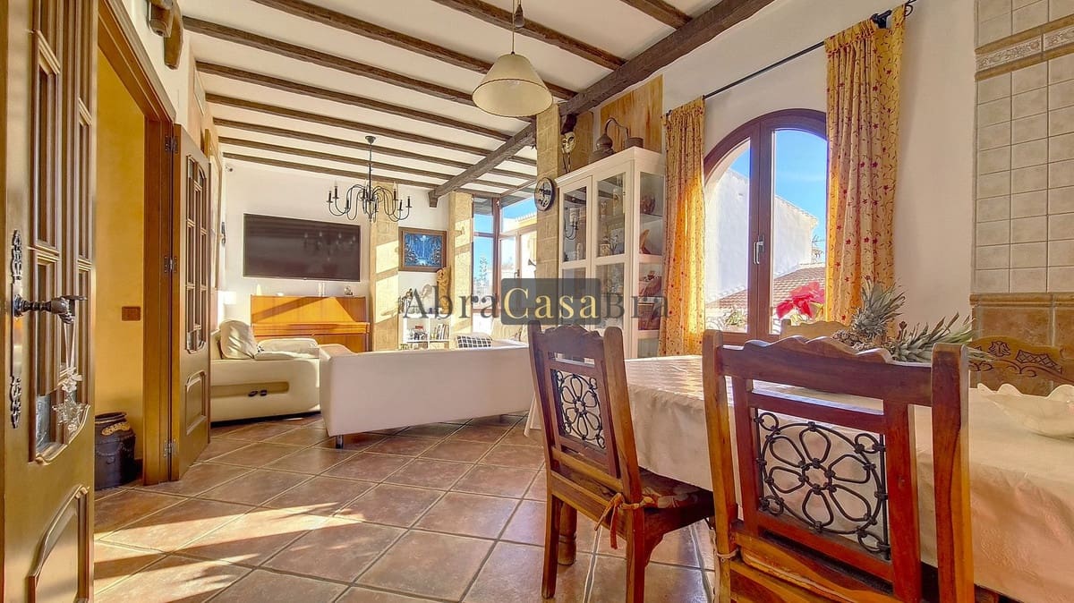 4 Zimmer Haus zu verkaufen in Competa mit Pool Garage - 470.000 € (Ref: 8410142)