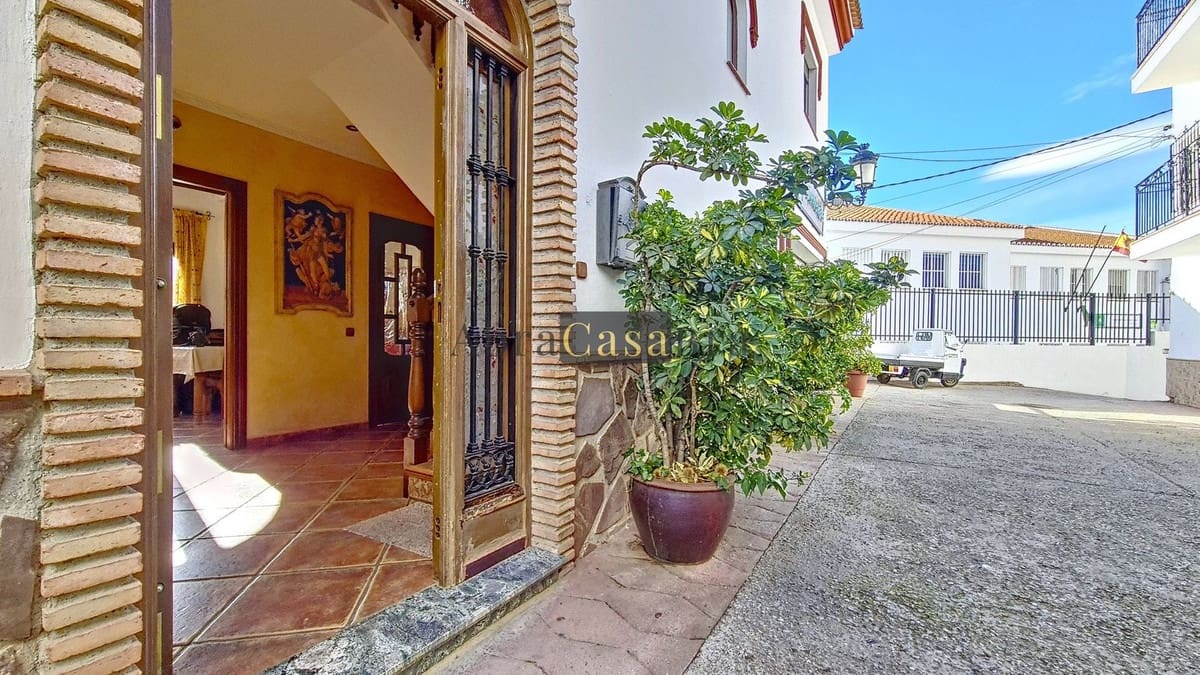 4 Zimmer Haus zu verkaufen in Competa mit Pool Garage - 470.000 € (Ref: 8410142)