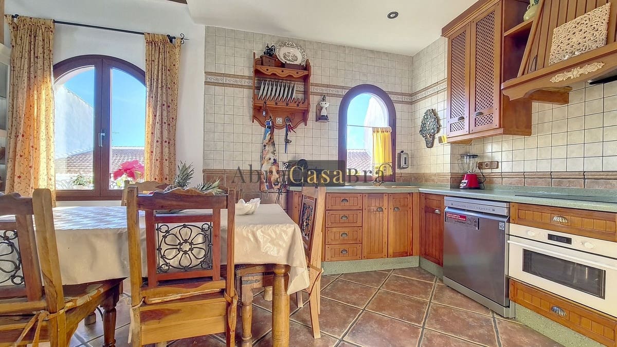 4 Zimmer Haus zu verkaufen in Competa mit Pool Garage - 470.000 € (Ref: 8410142)