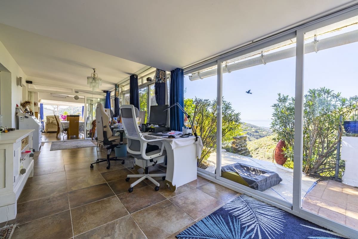 3 sovrum Villa till salu i Arenas med pool garage - 439 000 € (Ref: 8410144)