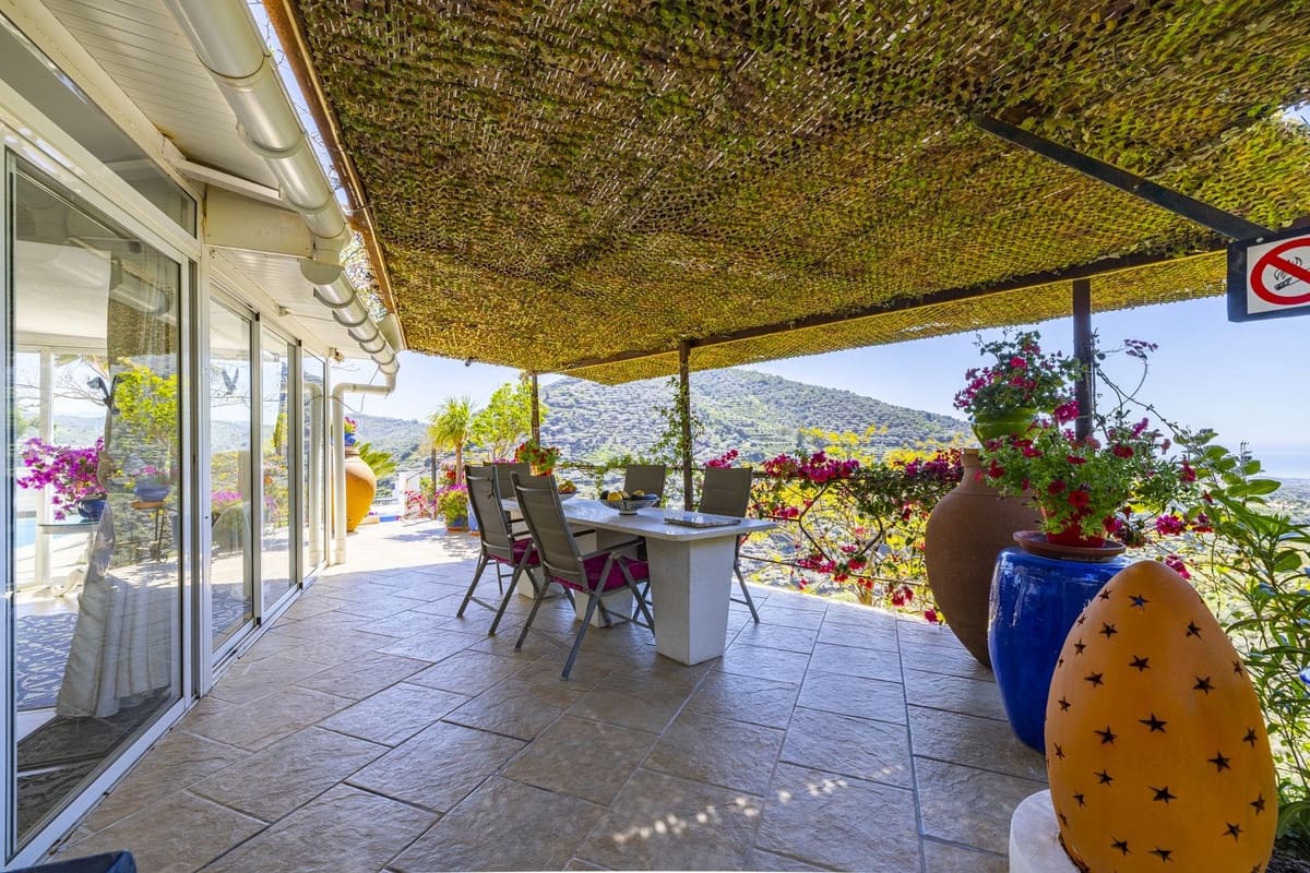 3 sovrum Villa till salu i Arenas med pool garage - 439 000 € (Ref: 8410144)