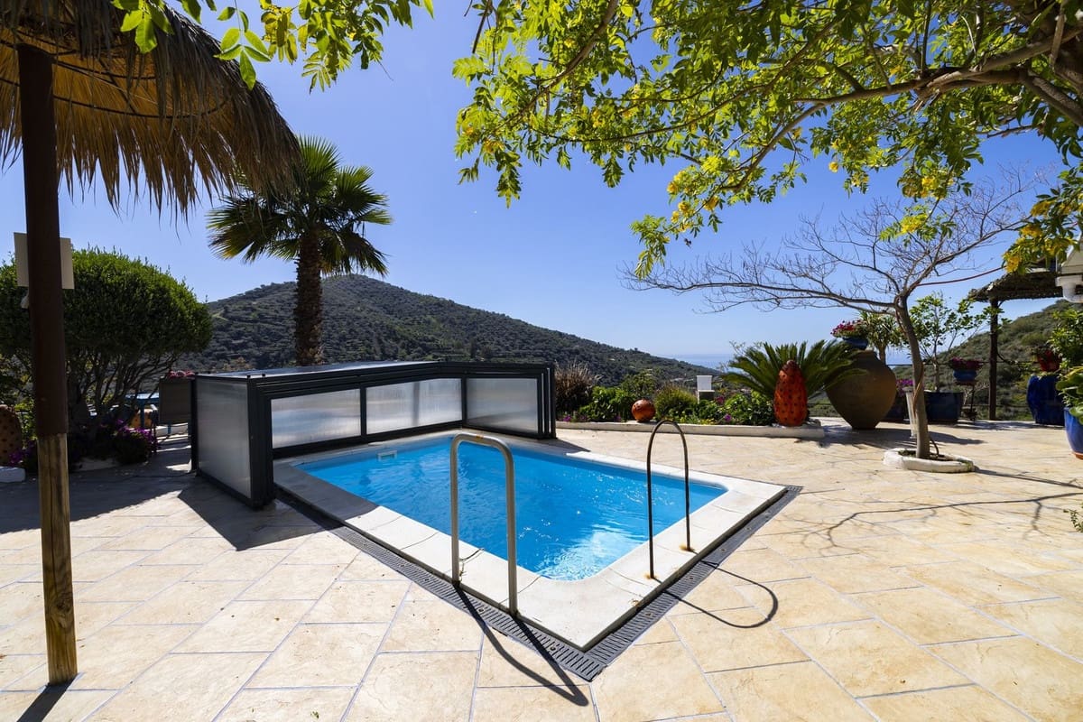 3 sovrum Villa till salu i Arenas med pool garage - 439 000 € (Ref: 8410144)