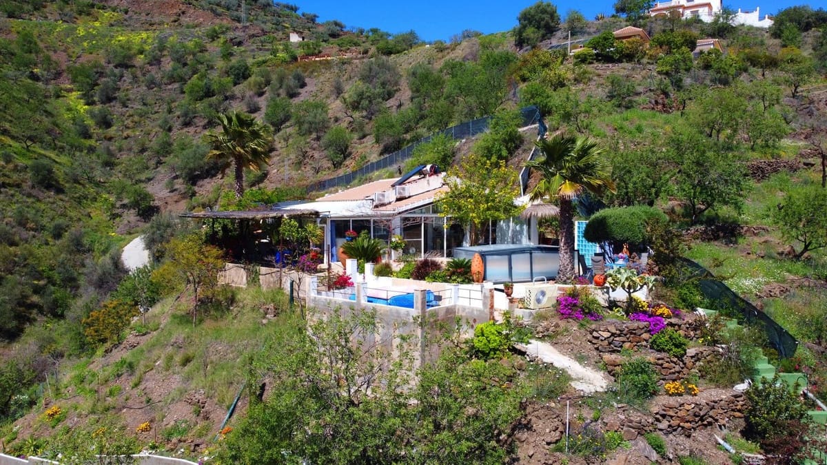 3 sovrum Villa till salu i Arenas med pool garage - 439 000 € (Ref: 8410144)