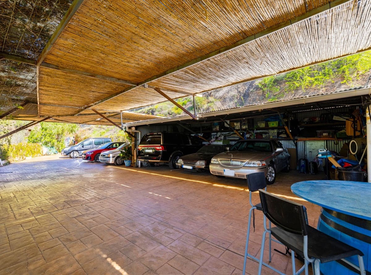 3 sovrum Villa till salu i Arenas med pool garage - 439 000 € (Ref: 8410144)