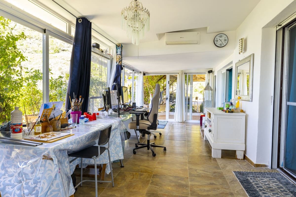 3 Zimmer Villa zu verkaufen in Arenas mit Pool Garage - 439.000 € (Ref: 8410144)