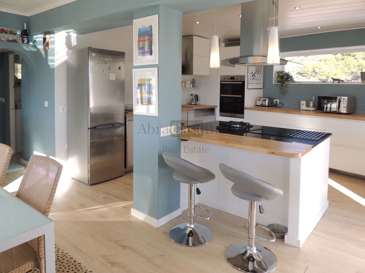 16 bedroom Finca/Country House for sale in Canillas de Albaida with pool garage - € 1,900,000 (Ref: 8410147)