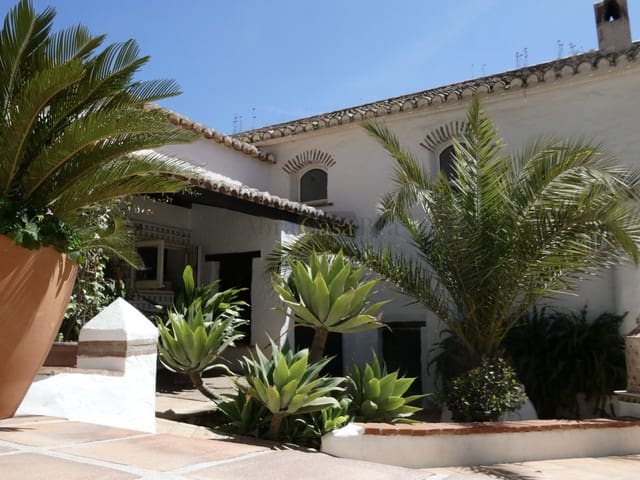 16 bedroom Finca/Country House for sale in Canillas de Albaida with pool garage - € 1,900,000 (Ref: 8410147)