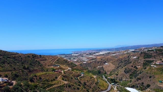 4 sovrum Villa till salu i Sayalonga med pool garage - 1 350 000 € (Ref: 8410150)