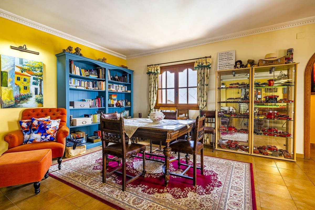 5 soveværelse Villa til salg i Competa med swimmingpool garage - € 785.000 (Ref: 8410161)