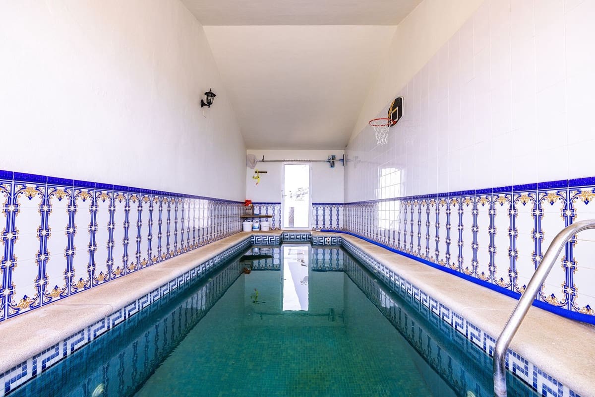 5 soveværelse Villa til salg i Competa med swimmingpool garage - € 785.000 (Ref: 8410161)