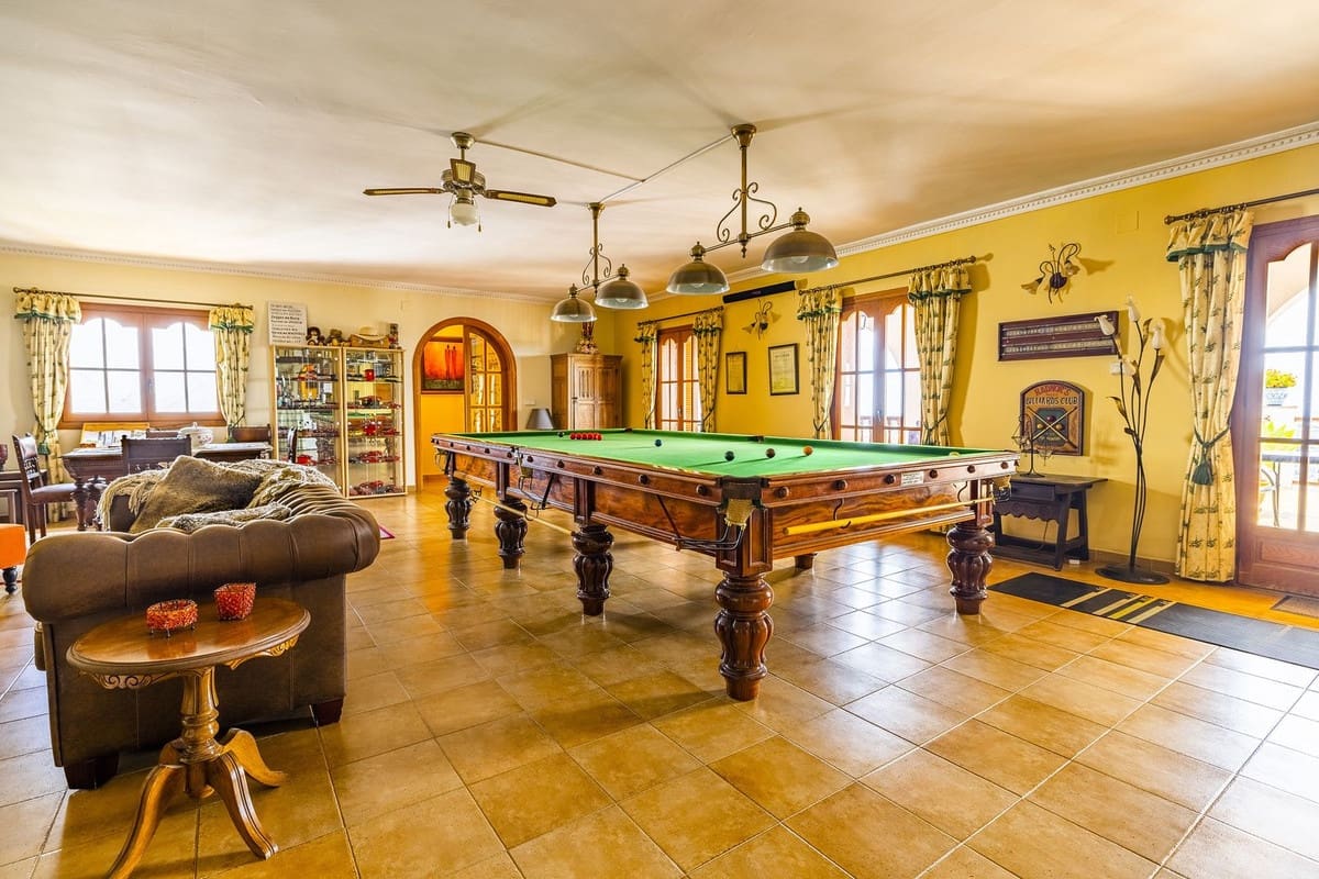 5 soveværelse Villa til salg i Competa med swimmingpool garage - € 785.000 (Ref: 8410161)