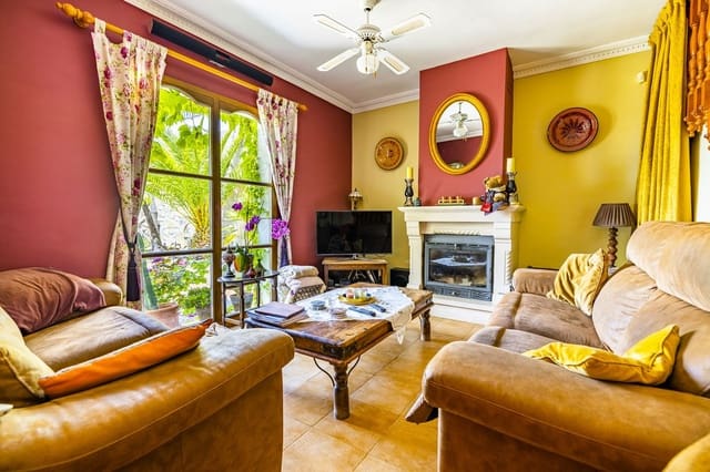 5 sovrum Villa till salu i Cómpeta med pool garage - 785 000 € (Ref: 8410161)