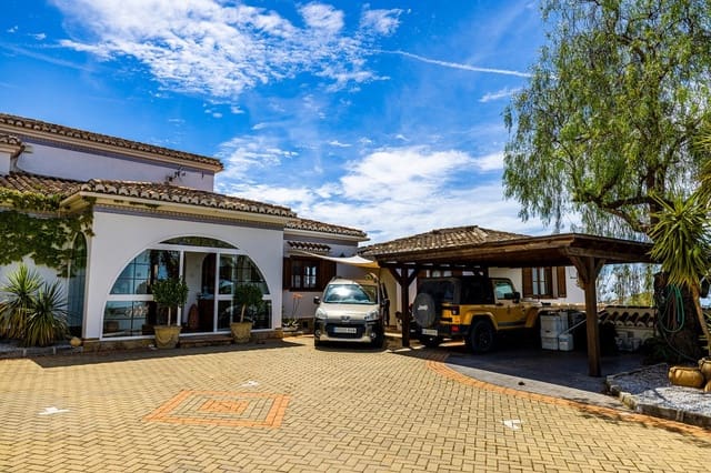 5 sovrum Villa till salu i Cómpeta med pool garage - 785 000 € (Ref: 8410161)