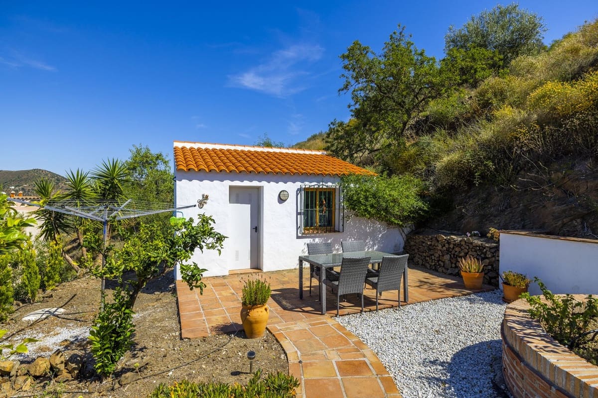 3 soveværelse Villa til salg i Arenas med swimmingpool garage - € 649.000 (Ref: 8410172)