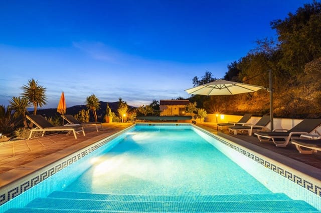 3 Zimmer Villa zu verkaufen in Arenas mit Pool Garage - 649.000 € (Ref: 8410172)