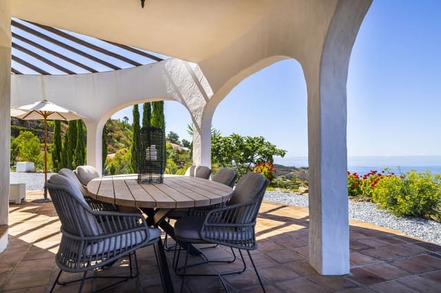 3 sovrum Villa till salu i Arenas med pool garage - 649 000 € (Ref: 8410172)