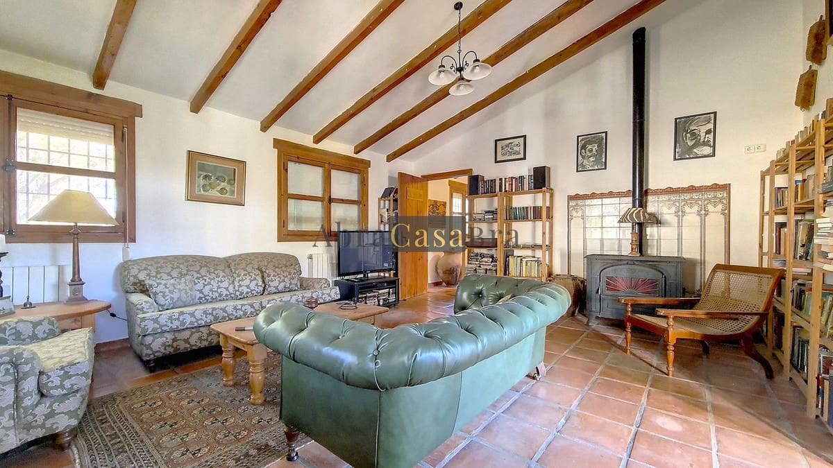 3 soveværelse Finca/Landehus til salg i Sedella med swimmingpool garage - € 398.000 (Ref: 8410185)