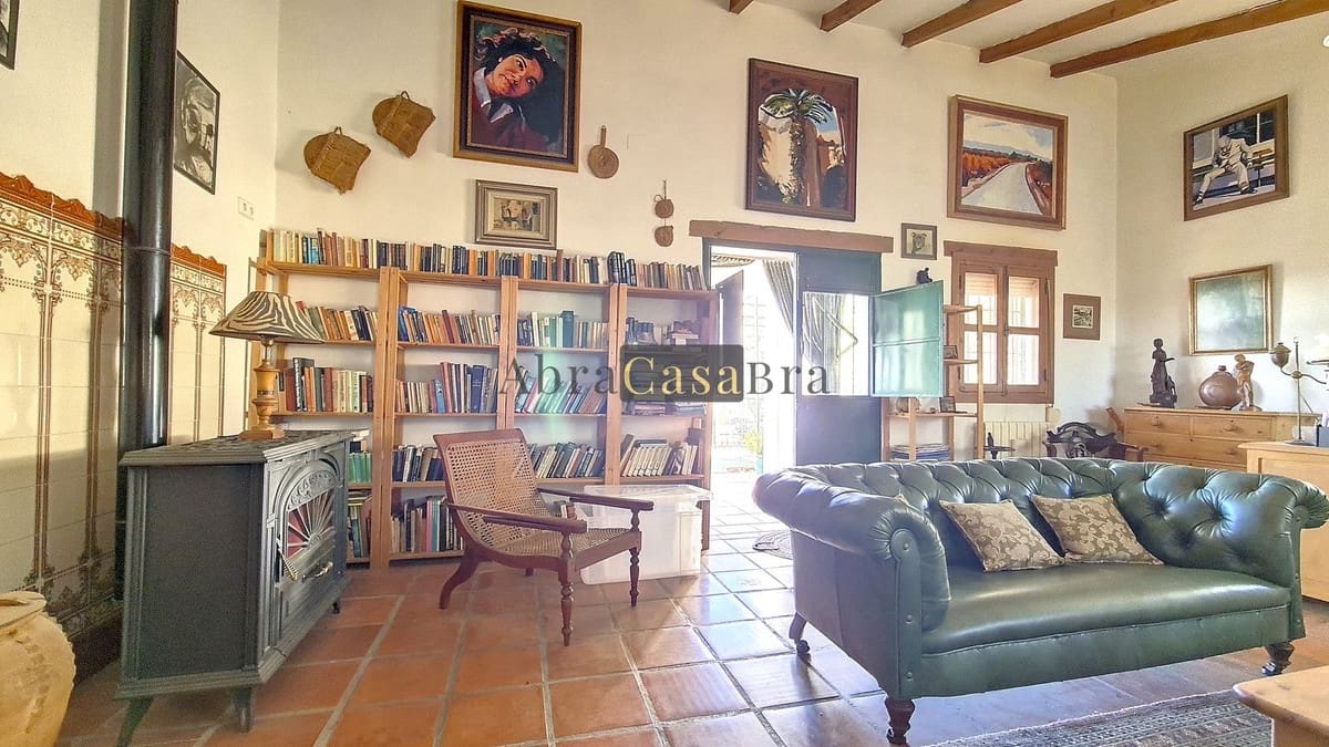 3 soveværelse Finca/Landehus til salg i Sedella med swimmingpool garage - € 398.000 (Ref: 8410185)