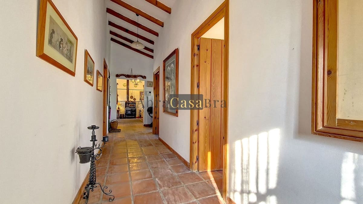 3 soveværelse Finca/Landehus til salg i Sedella med swimmingpool garage - € 398.000 (Ref: 8410185)