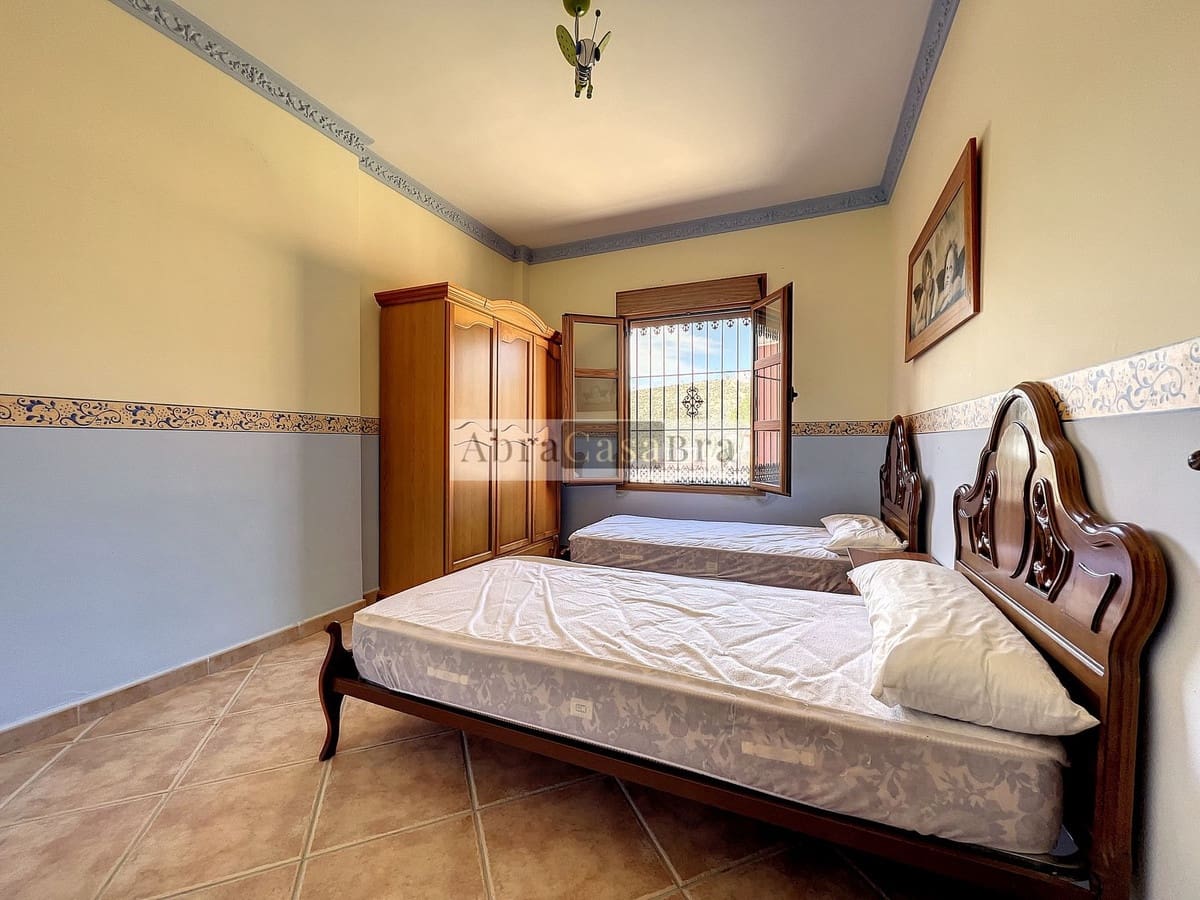 4 slaapkamer Villa te koop in Canillas de Aceituno met zwembad - € 480.000 (Ref: 8410186)