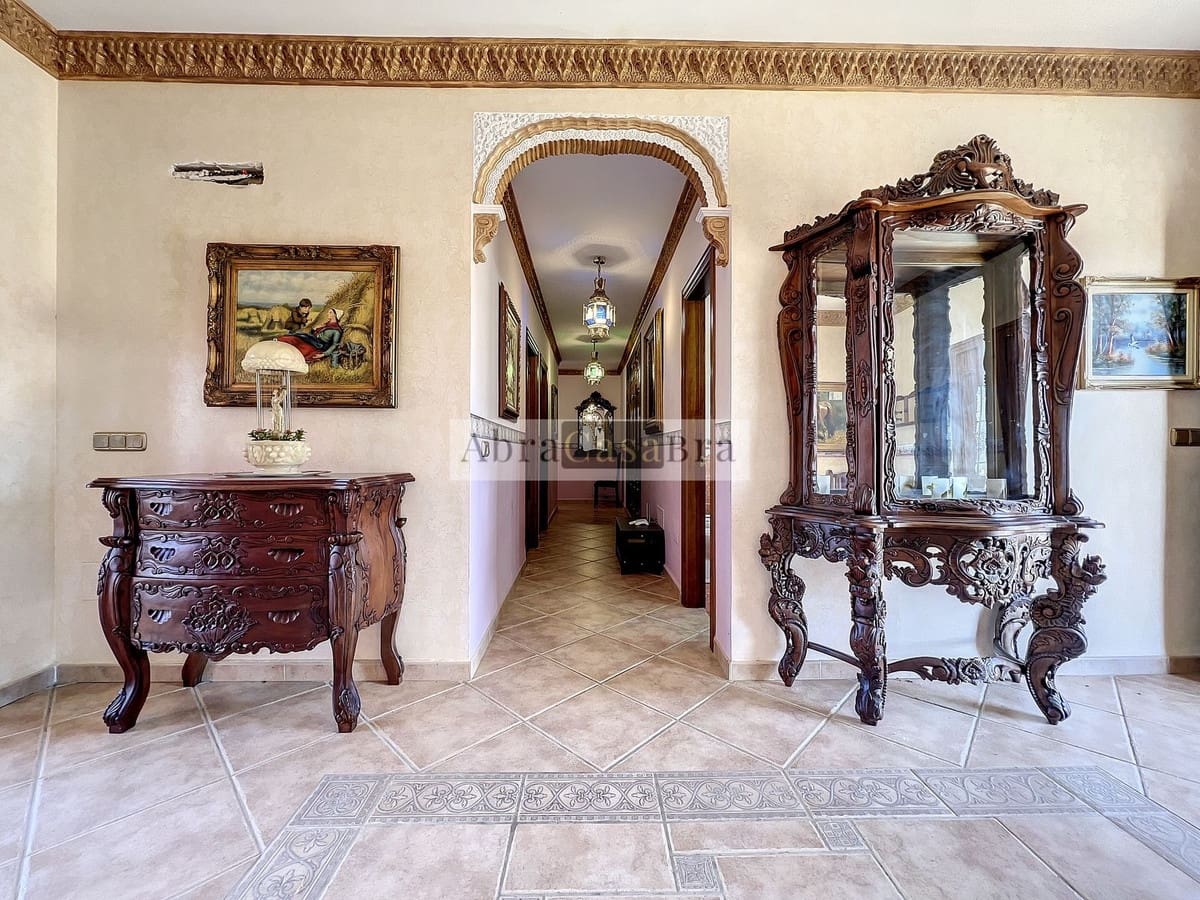4 slaapkamer Villa te koop in Canillas de Aceituno met zwembad - € 480.000 (Ref: 8410186)