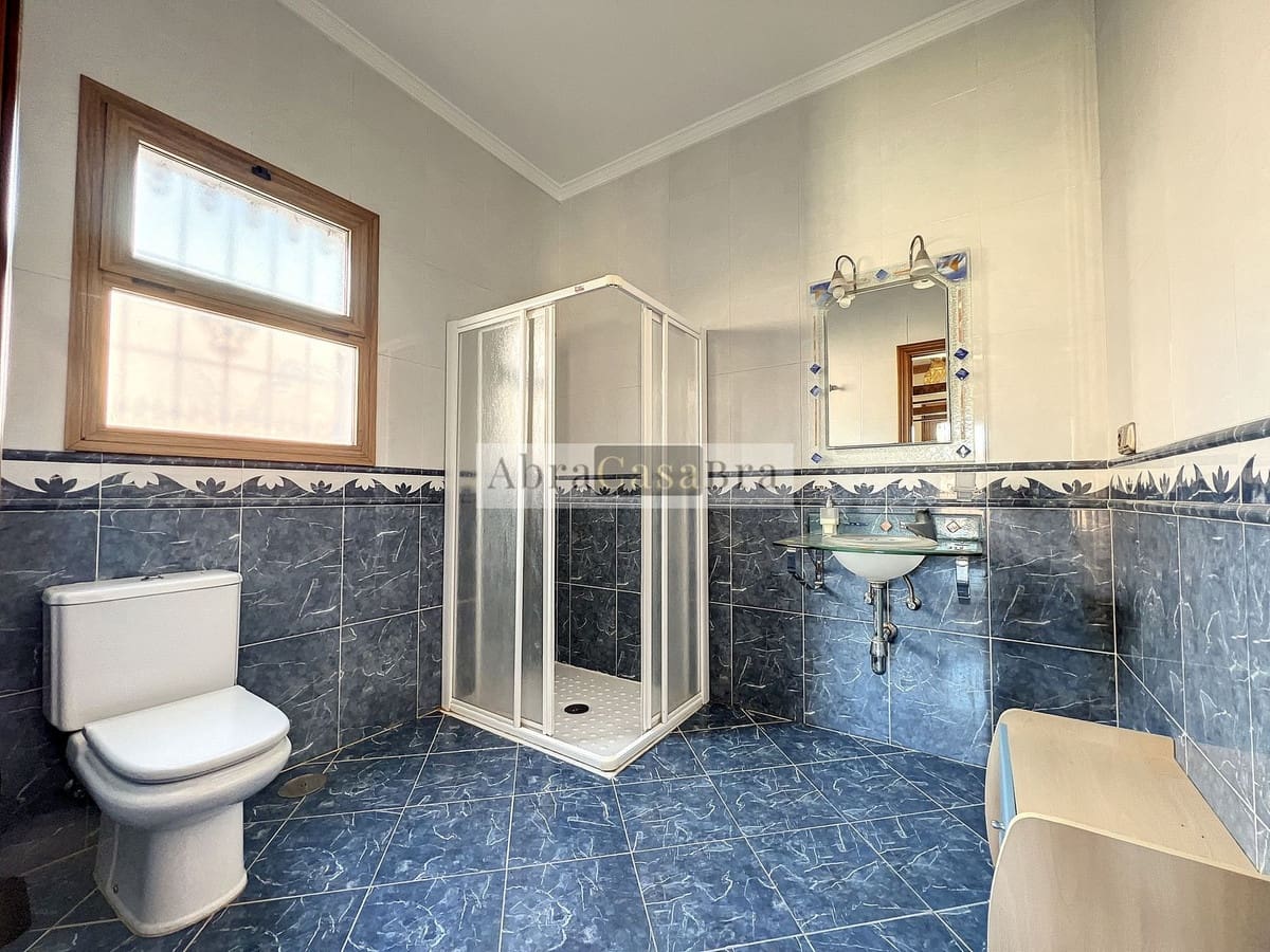 4 slaapkamer Villa te koop in Canillas de Aceituno met zwembad - € 480.000 (Ref: 8410186)