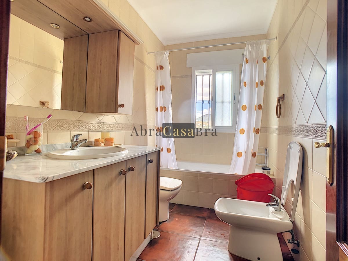 5 chambre Villa/Maison à vendre à Sedella avec garage - 419 000 € (Ref: 8410188)