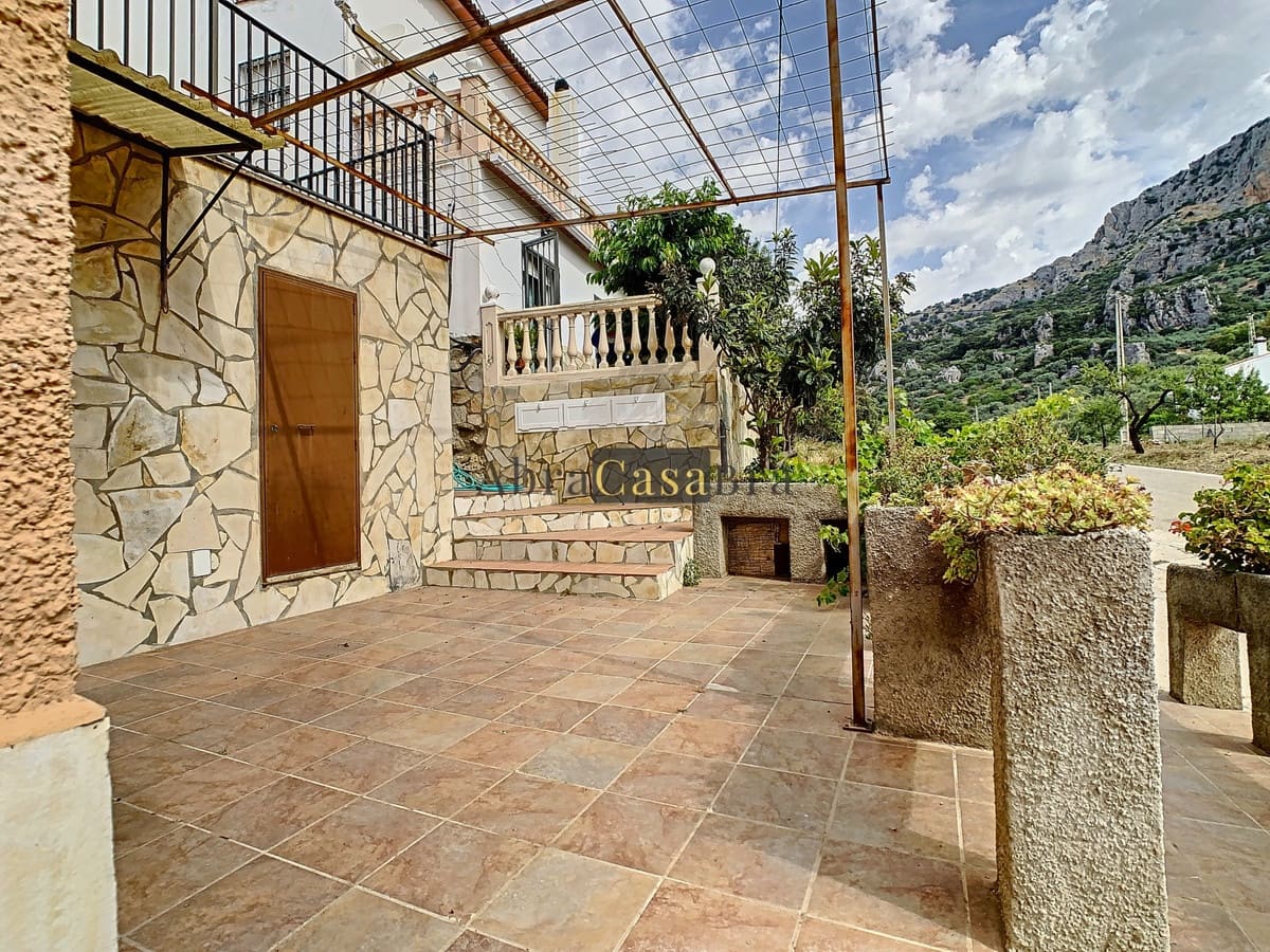 6 slaapkamer Restaurant/bar te koop in Alfarnatejo met garage - € 420.000 (Ref: 8410193)