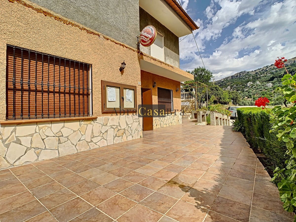 6 slaapkamer Restaurant/bar te koop in Alfarnatejo met garage - € 420.000 (Ref: 8410193)