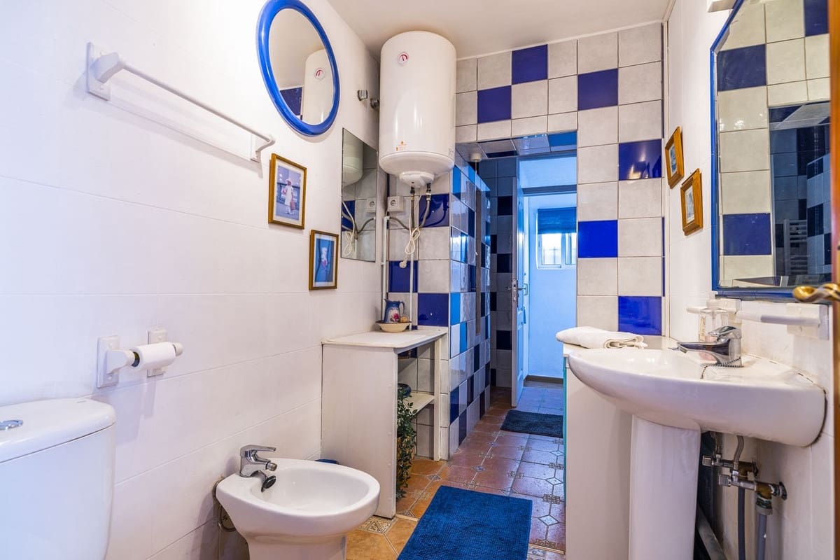 4 soveværelse Villa til salg i Comares med swimmingpool garage - € 349.000 (Ref: 8410201)