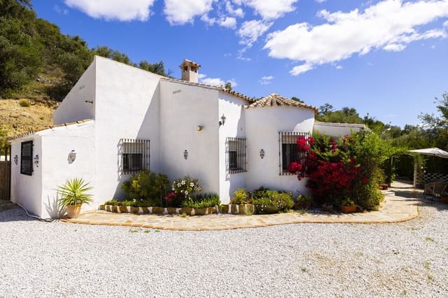4 sovrum Villa till salu i Comares med pool garage - 349 000 € (Ref: 8410201)