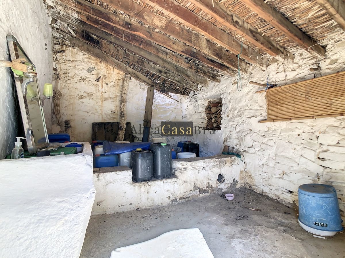 Finca/Casa Rural de 4 habitaciones en Canillas de Aceituno en venta con garaje - 350.000 € (Ref: 8410204)