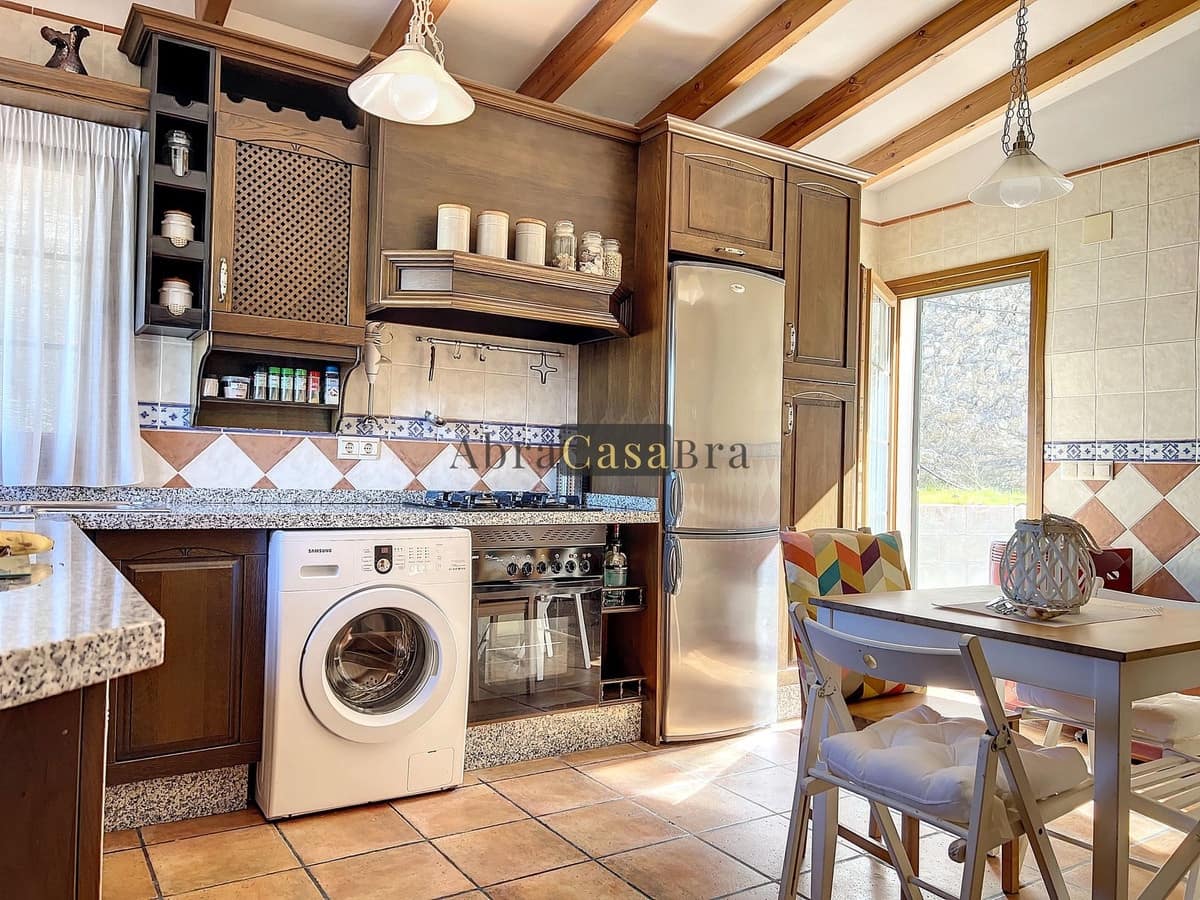 3 slaapkamer Villa te koop in Canillas de Aceituno met garage - € 319.000 (Ref: 8410210)