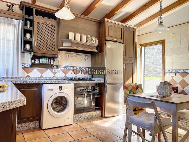 3 slaapkamer Villa te koop in Canillas de Aceituno met garage - € 319.000 (Ref: 8410210)