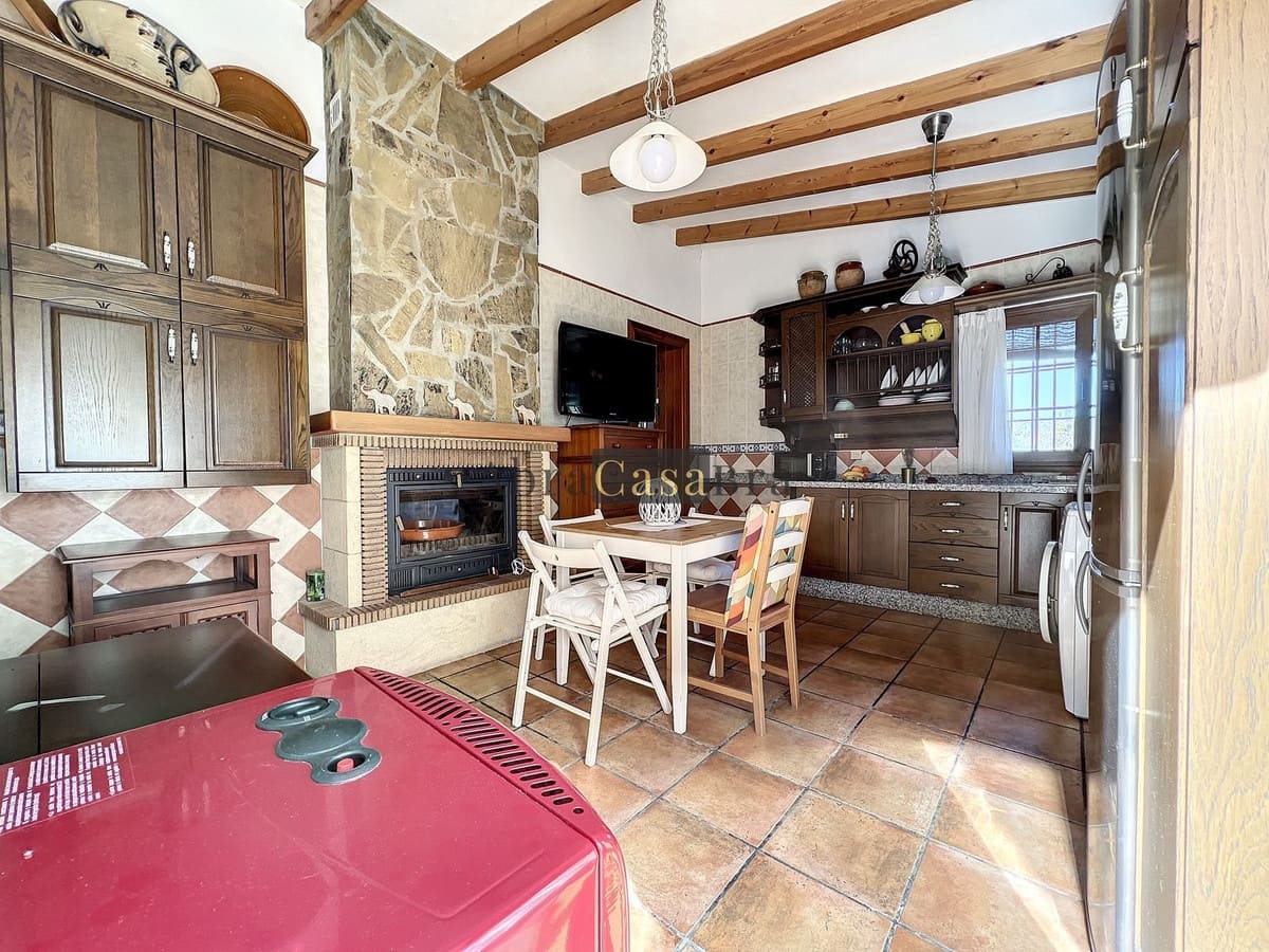 3 slaapkamer Villa te koop in Canillas de Aceituno met garage - € 319.000 (Ref: 8410210)