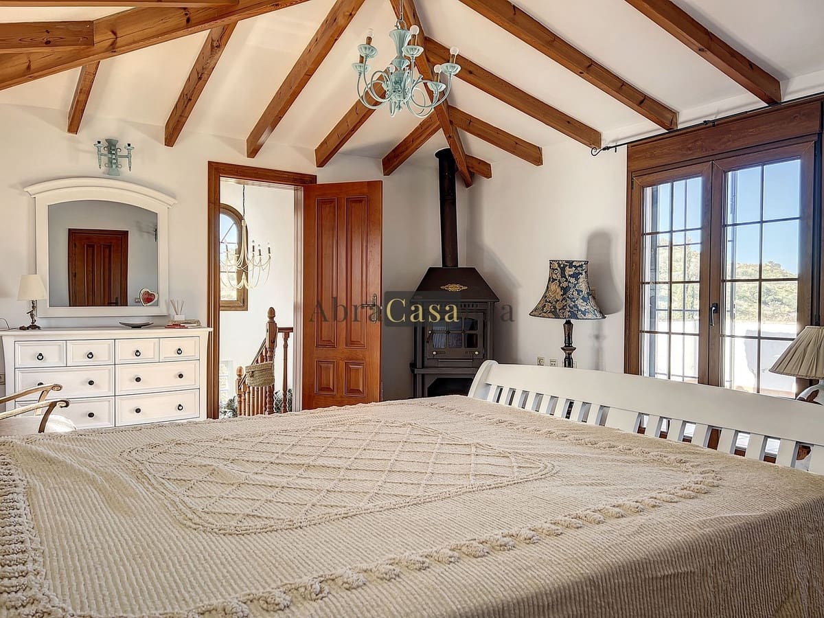 3 slaapkamer Villa te koop in Canillas de Aceituno met garage - € 319.000 (Ref: 8410210)