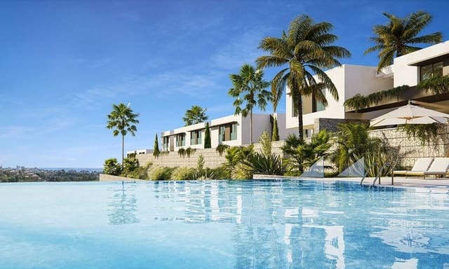 4 bedroom Semi-detached Villa for sale in Marbella with pool garage - € 1,495,000 (Ref: 8410599)