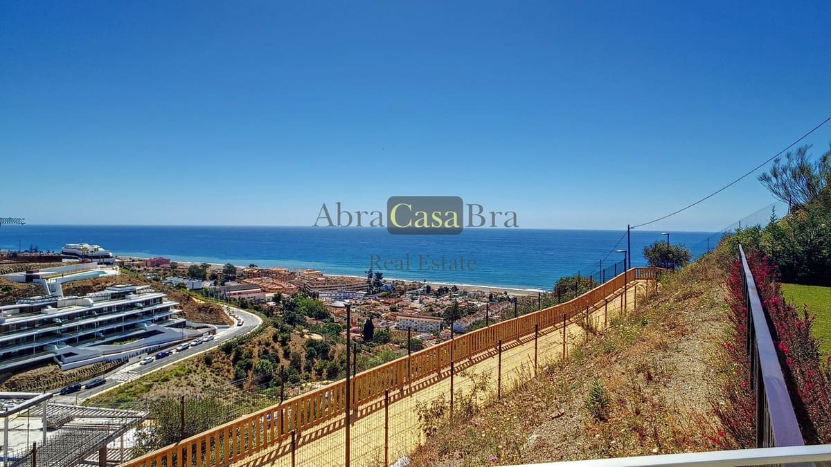 2 bedroom Apartment for sale in Rincon de la Victoria with pool garage - € 510,000 (Ref: 8410632)