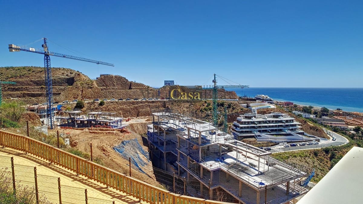 2 bedroom Apartment for sale in Rincon de la Victoria with pool garage - € 510,000 (Ref: 8410632)