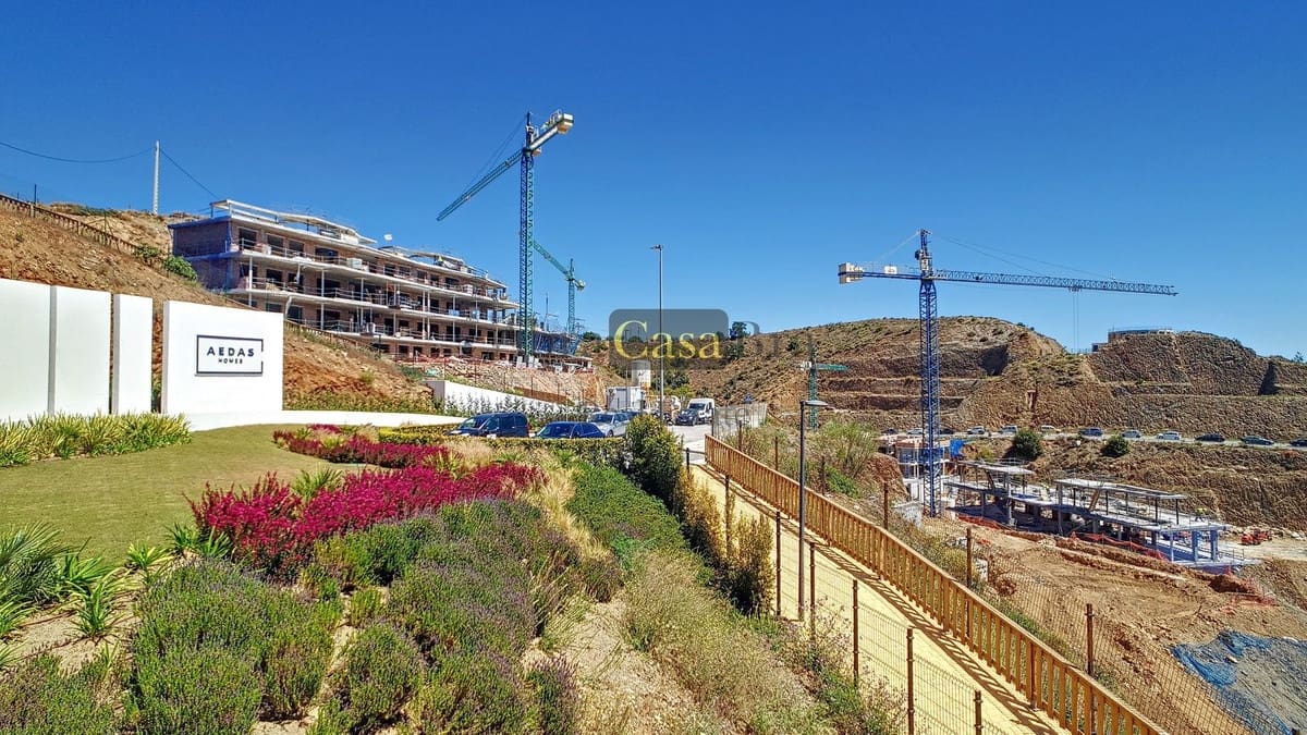 2 bedroom Apartment for sale in Rincon de la Victoria with pool garage - € 510,000 (Ref: 8410632)