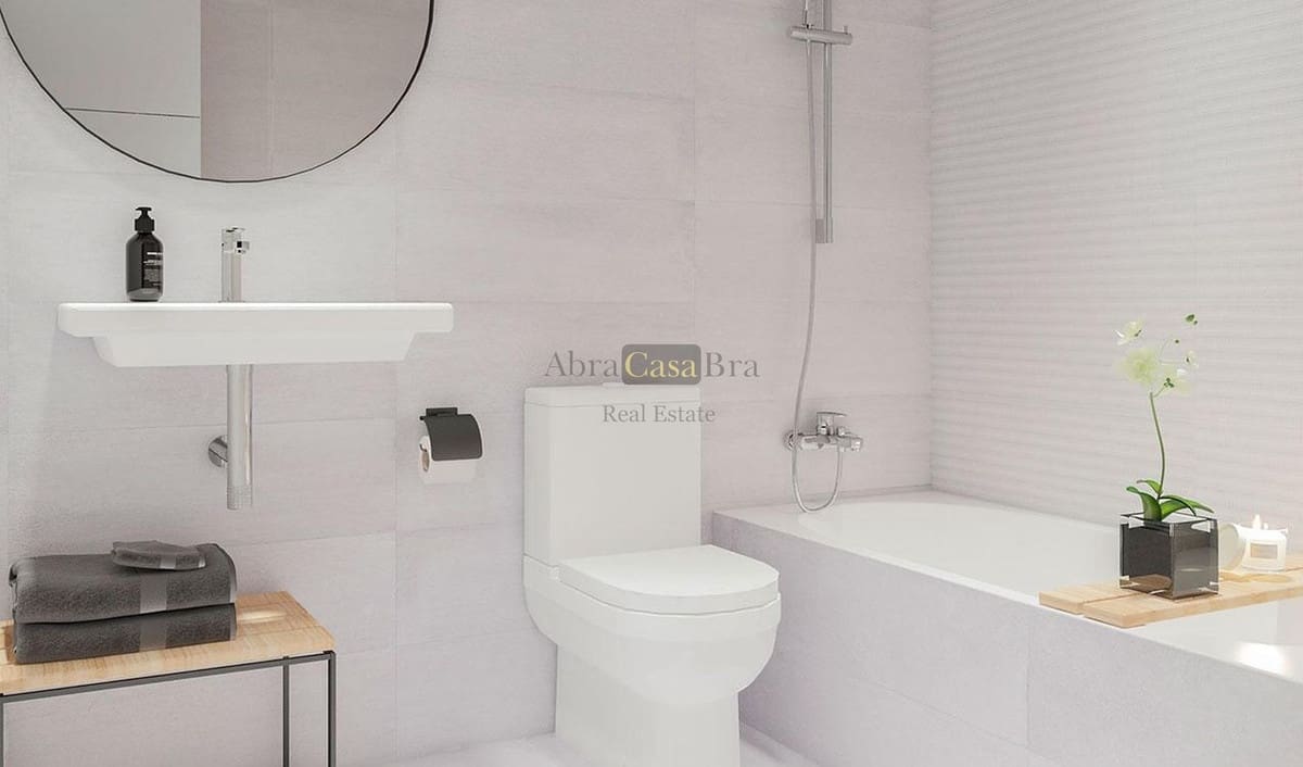 2 soveværelse Lejlighed til salg i Mijas Costa med swimmingpool garage - € 331.200 (Ref: 8410648)