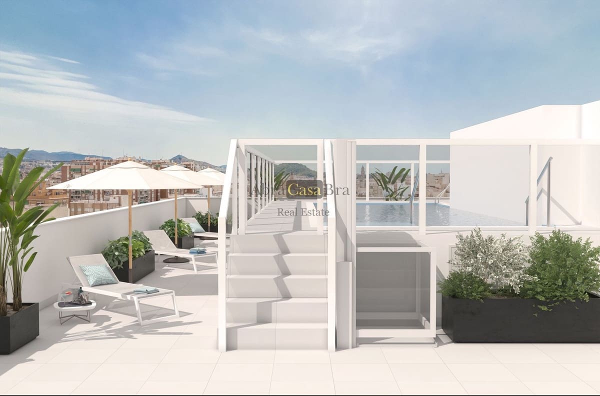 2 bedroom Apartment for sale in Malaga city with pool garage - € 450,000 (Ref: 8410670)