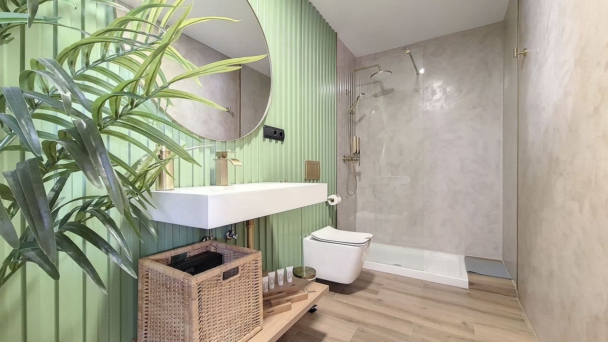 5 makuuhuone Kaupallinen myytävänä paikassa Competa mukana uima-altaan - 619 000 € (Ref: 8410789)