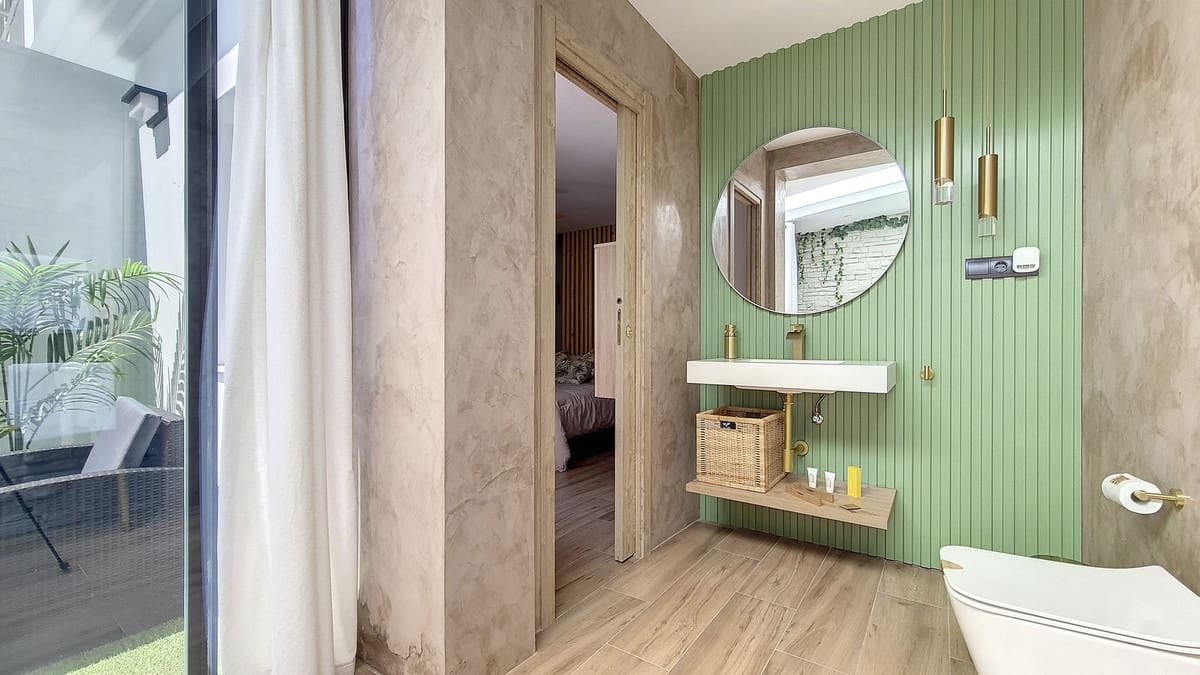 5 makuuhuone Kaupallinen myytävänä paikassa Competa mukana uima-altaan - 619 000 € (Ref: 8410789)