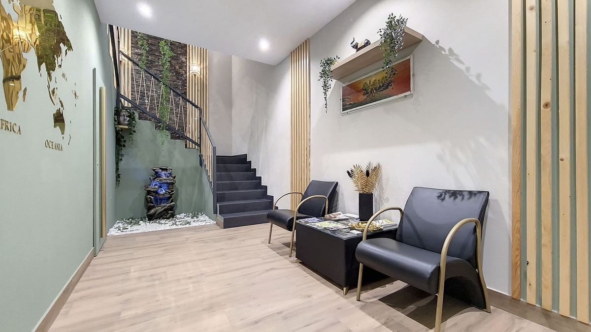 5 makuuhuone Kaupallinen myytävänä paikassa Competa mukana uima-altaan - 619 000 € (Ref: 8410789)