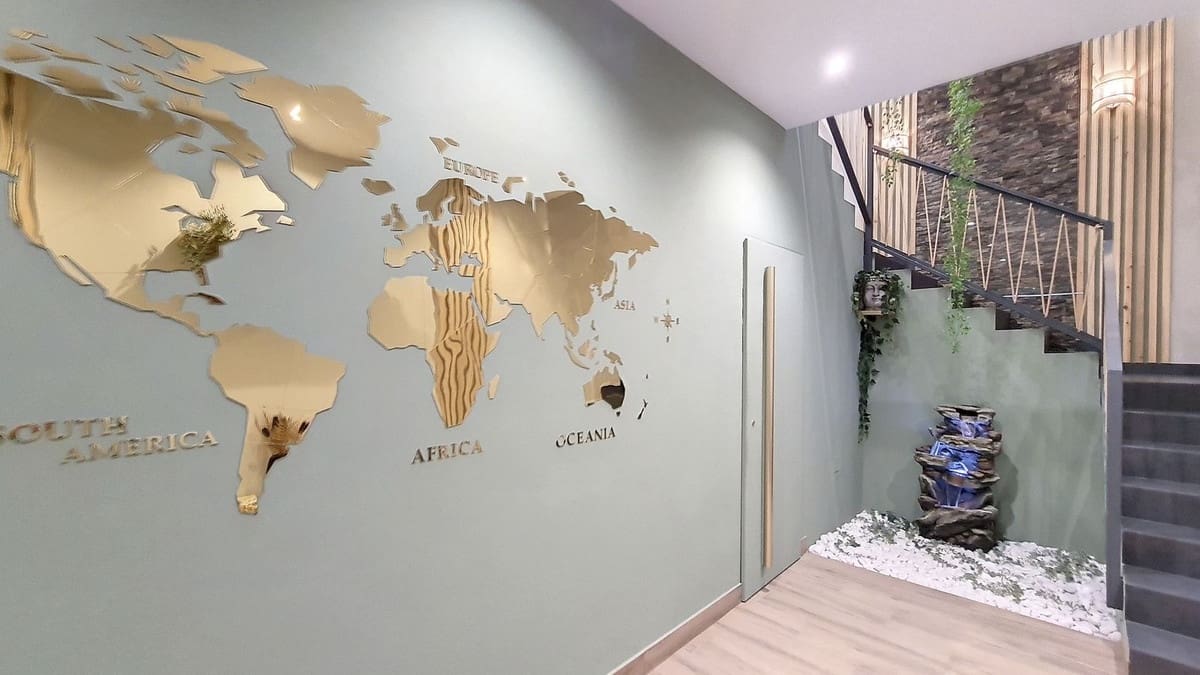 5 makuuhuone Kaupallinen myytävänä paikassa Competa mukana uima-altaan - 619 000 € (Ref: 8410789)