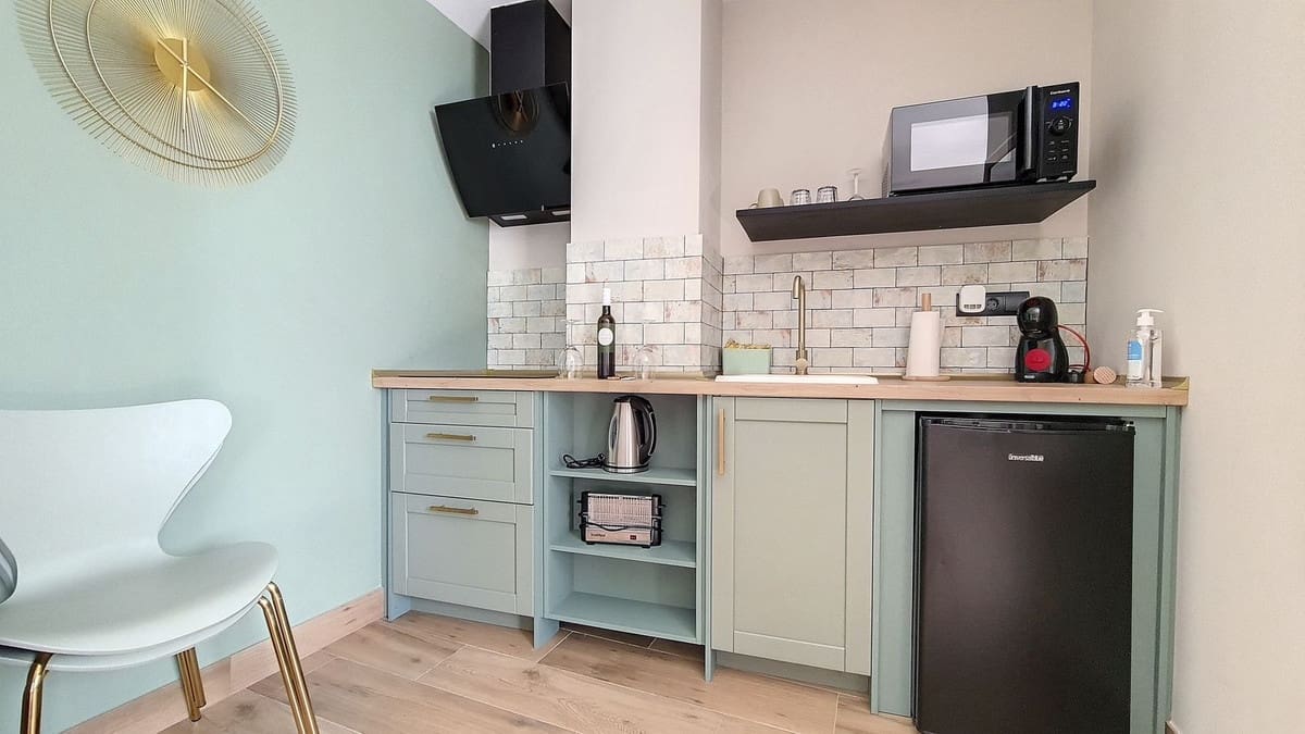 5 makuuhuone Kaupallinen myytävänä paikassa Competa mukana uima-altaan - 619 000 € (Ref: 8410789)