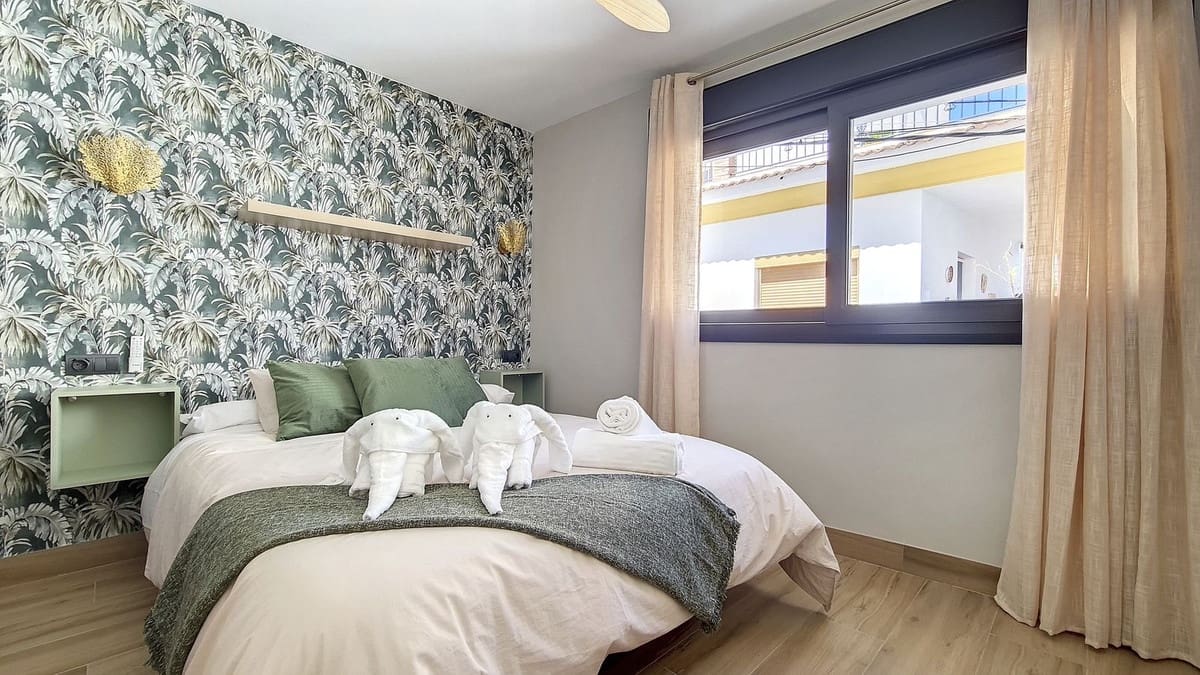 5 makuuhuone Kaupallinen myytävänä paikassa Competa mukana uima-altaan - 619 000 € (Ref: 8410789)