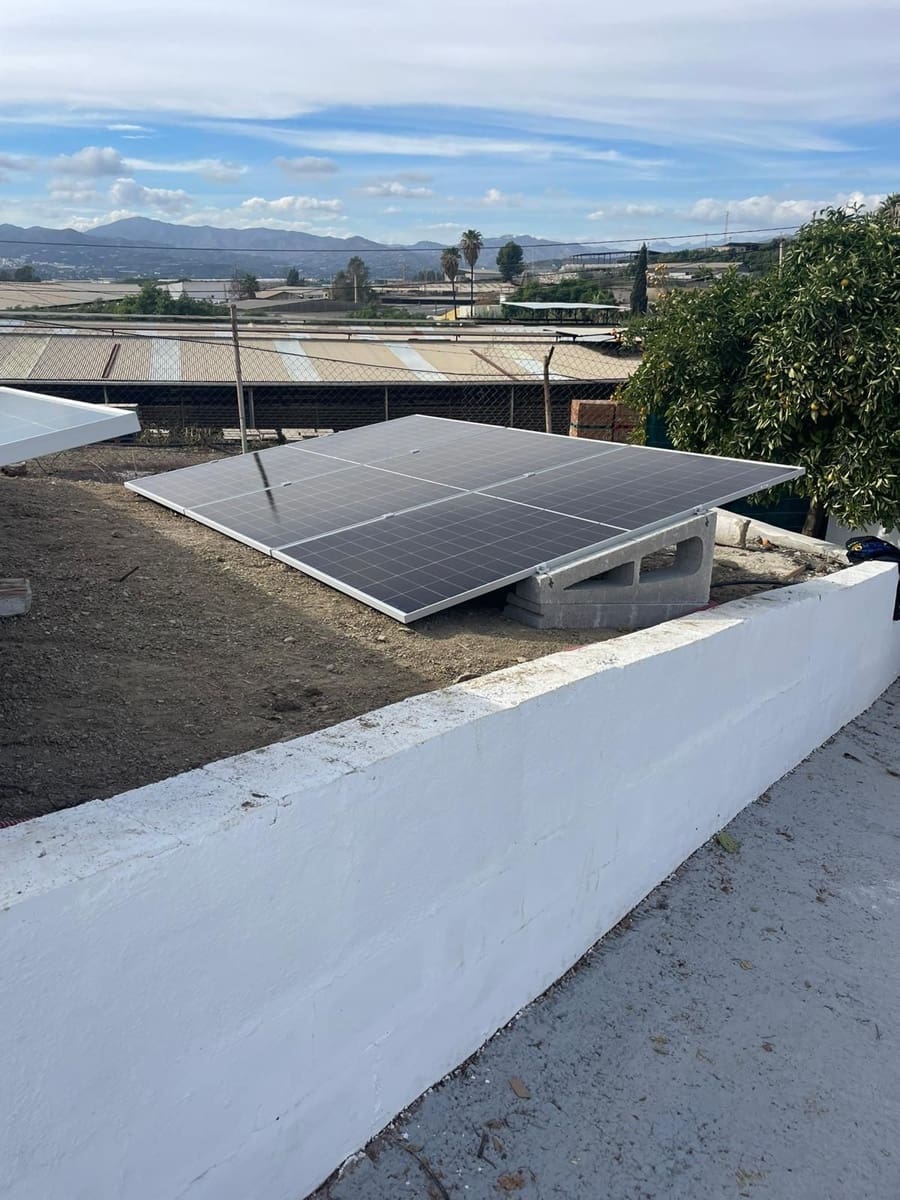 3 soveværelse Finca/Landehus til salg i Velez-Malaga med swimmingpool garage - € 1.150.000 (Ref: 8410791)