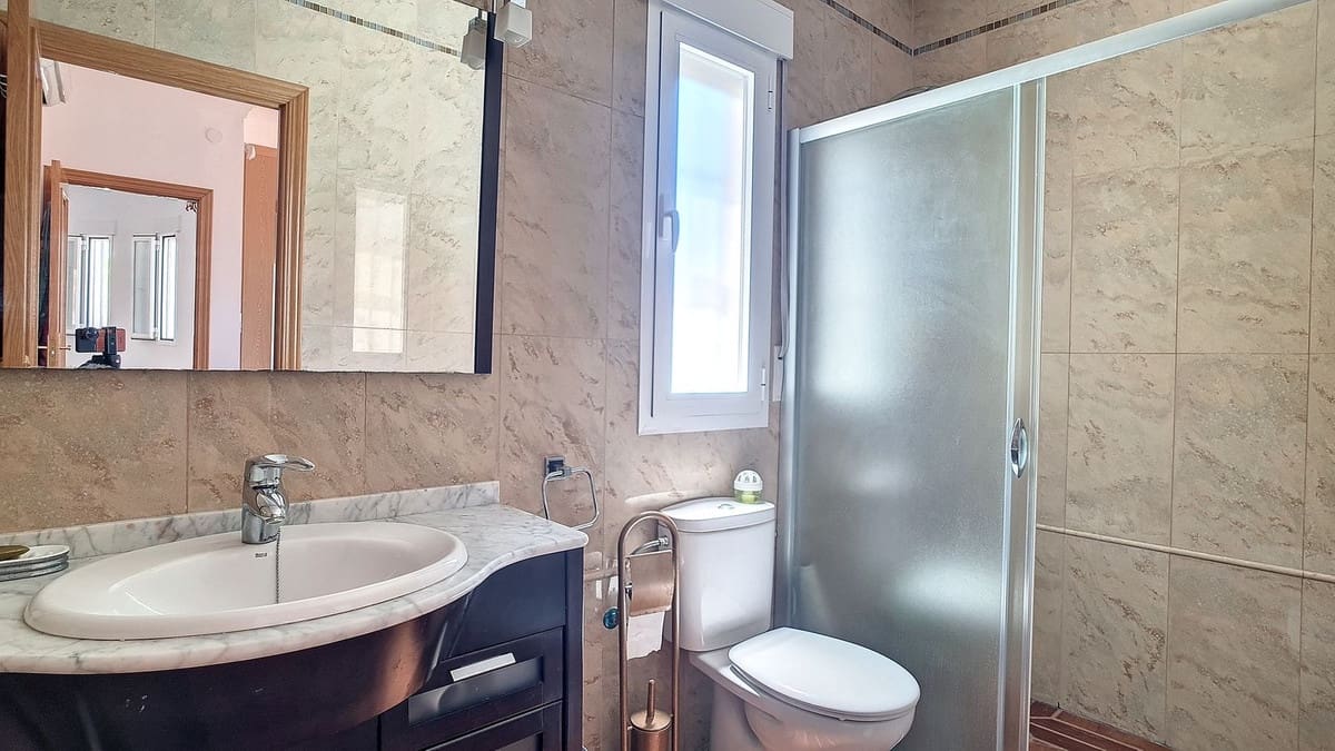 4 quarto Moradia para venda em Arenas com piscina garagem - 629 000 € (Ref: 8410792)